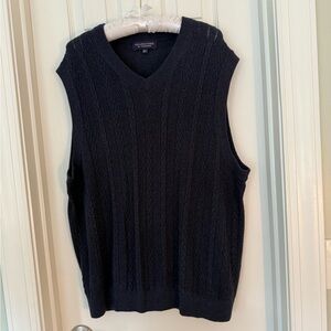 Roundtree & Yorke V-Neck Black Sweater Vest
